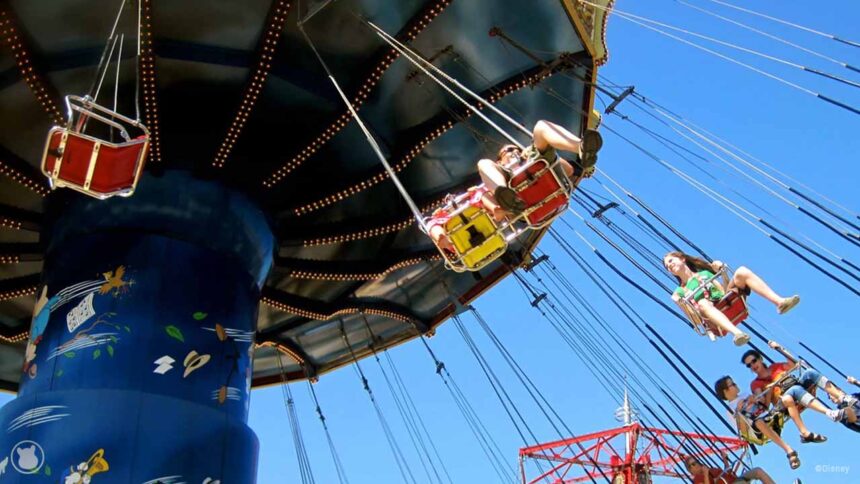 Desaparece Silly Symphony Swings de Disney California Adventure